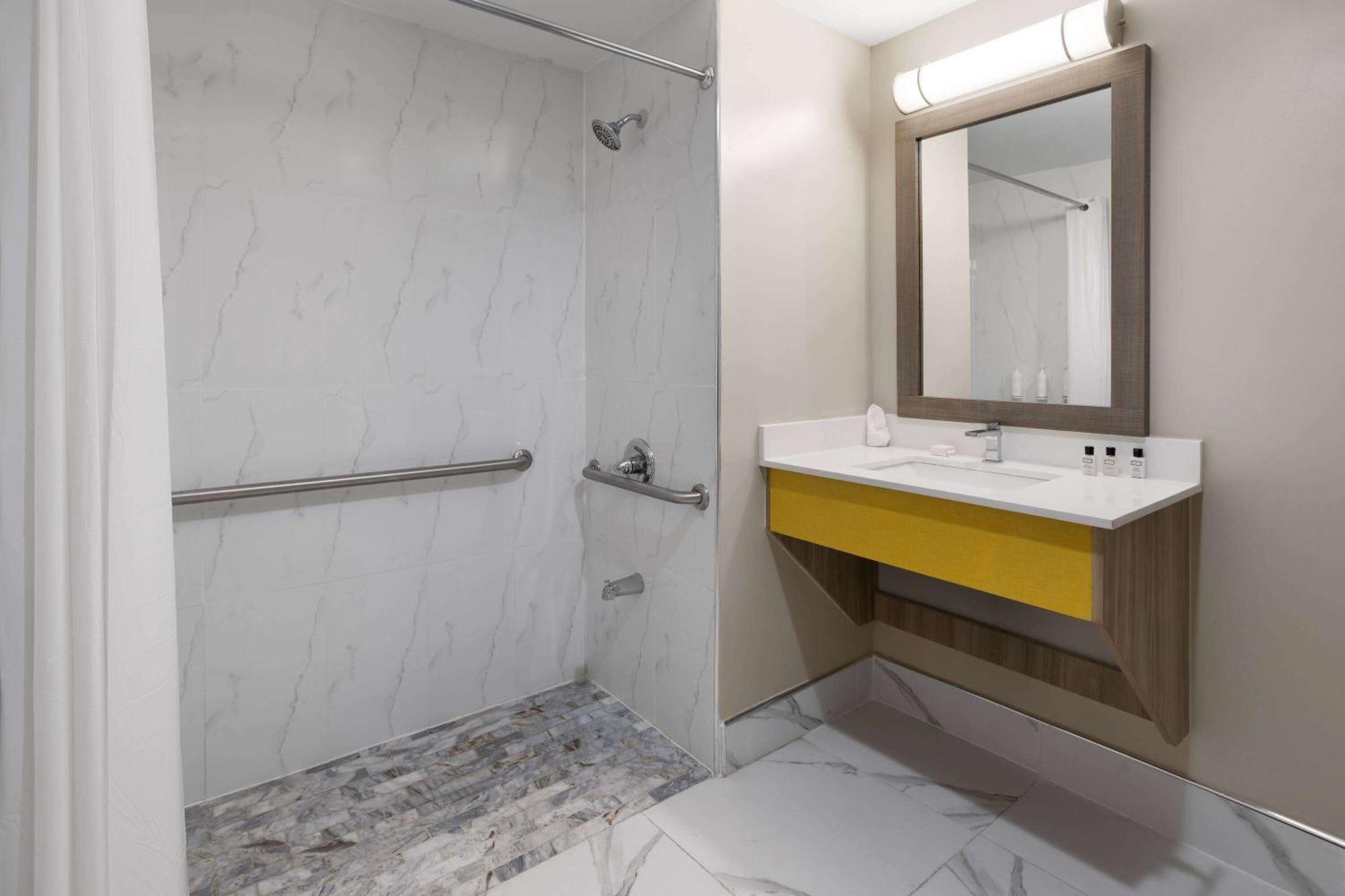 Days Inn By Wyndham Staten Island Νέα Υόρκη Εξωτερικό φωτογραφία